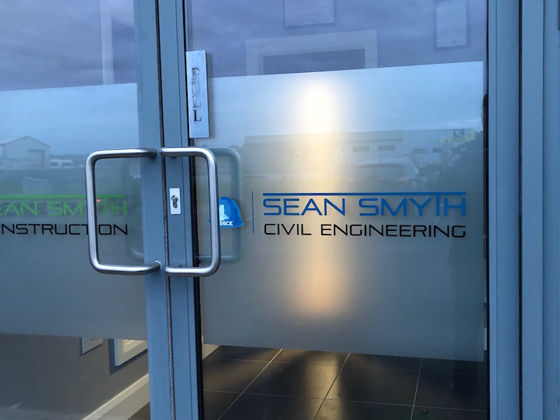 Tips and Tricks for Removing Window Glass Etched / Sandblast Film